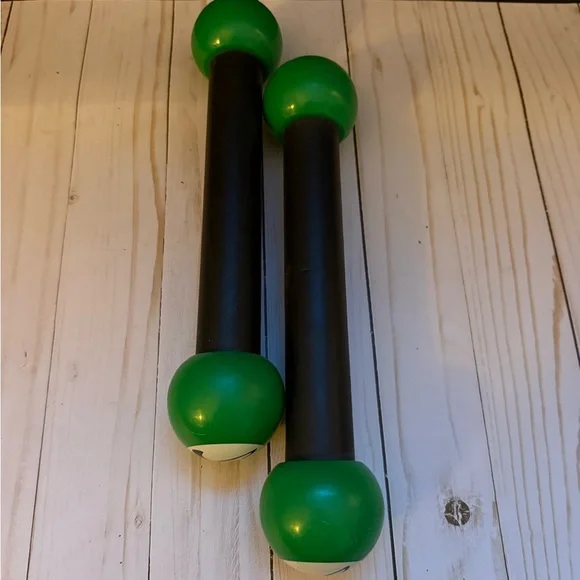 Zumba toning weights, 1lb shaker exercise weights - Picture 2 of 3